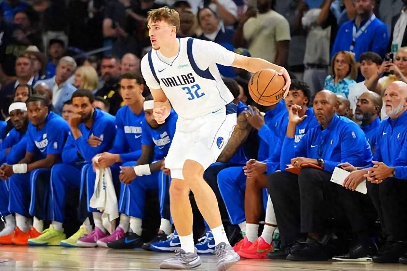 九游app官网版-包含清晨体能课后，达拉斯独行侠造点机会备战欧篮联，目标明确，轮换策略成焦点的词条